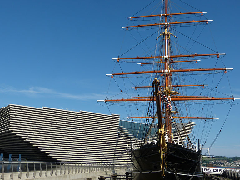 dundee=story Tall ship in Dundee