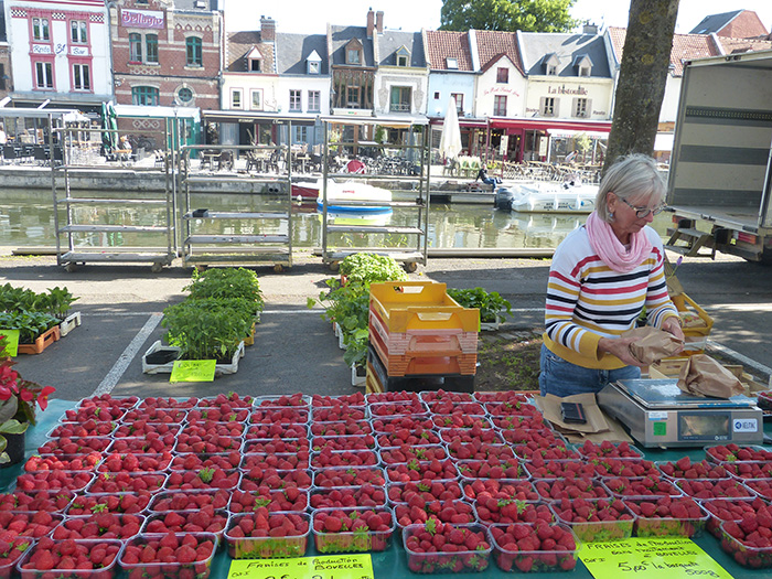 Morning market on the quayside © Norman Miller