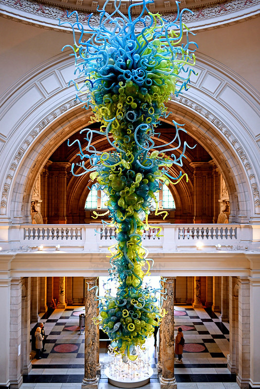 The rotunda at the entrance of the V&A, image George Rex